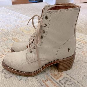 FRYE Beige Crackled Leather Combat Boot